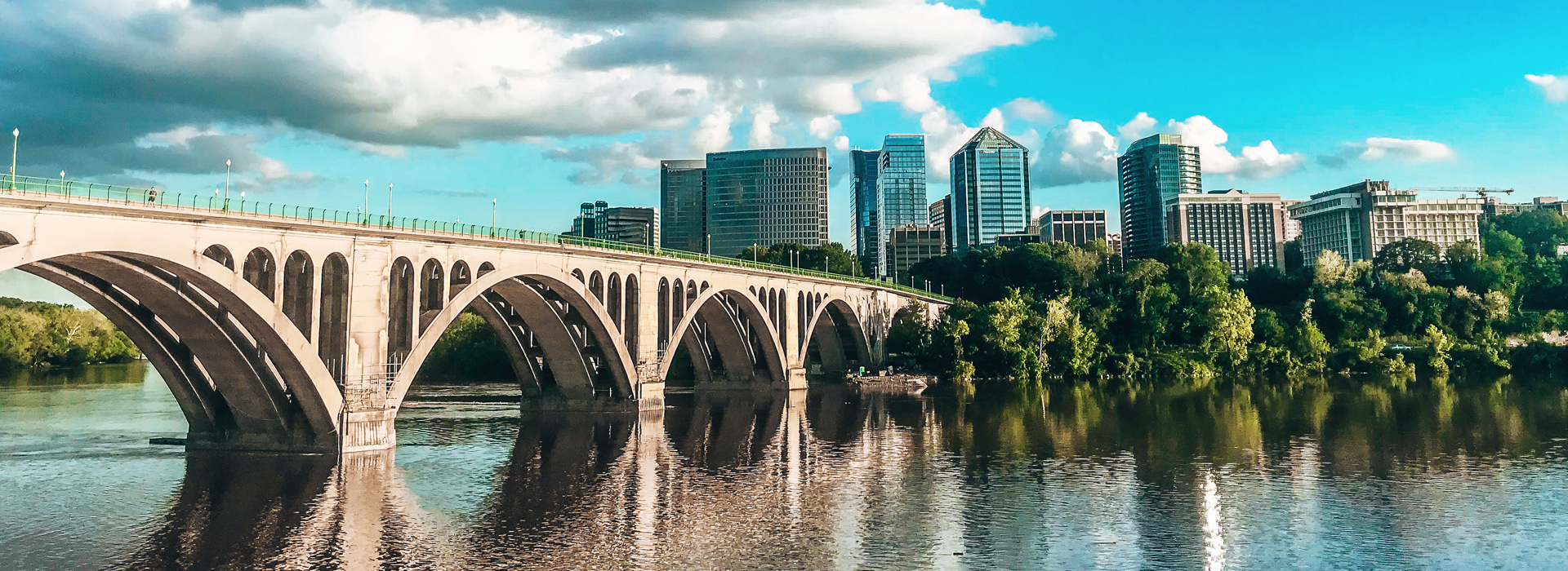 Web-Hero-Rosslyn-Key-Bridge.jpg